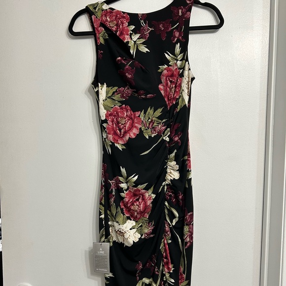 New Le Château Floral Dress - Picture 5 of 6